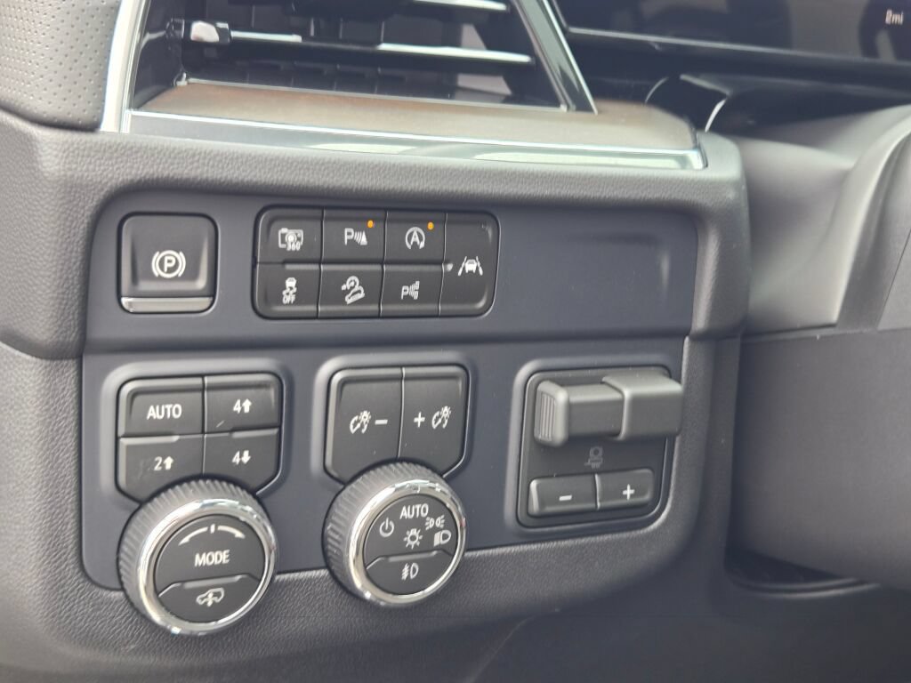 New 2026 Chevrolet Tahoe High Country AWD/4WD image 28