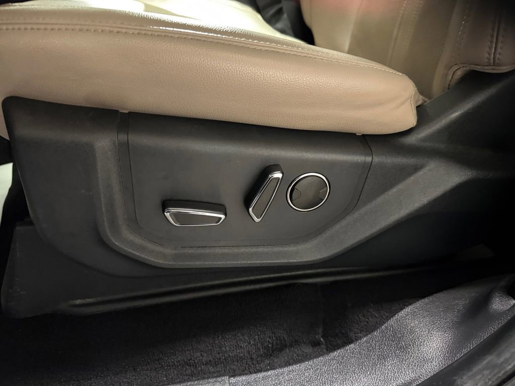 Used 2024 Ford Expedition Max Limited image 13