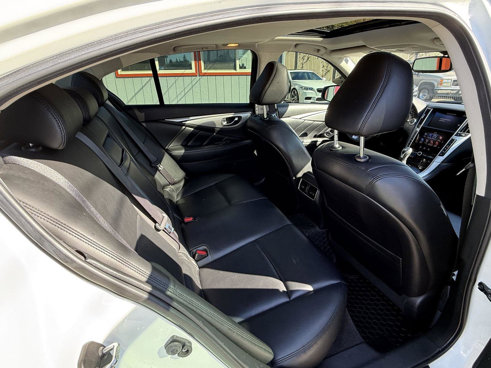 Used 2021 INFINITI Q50 Luxe image 24