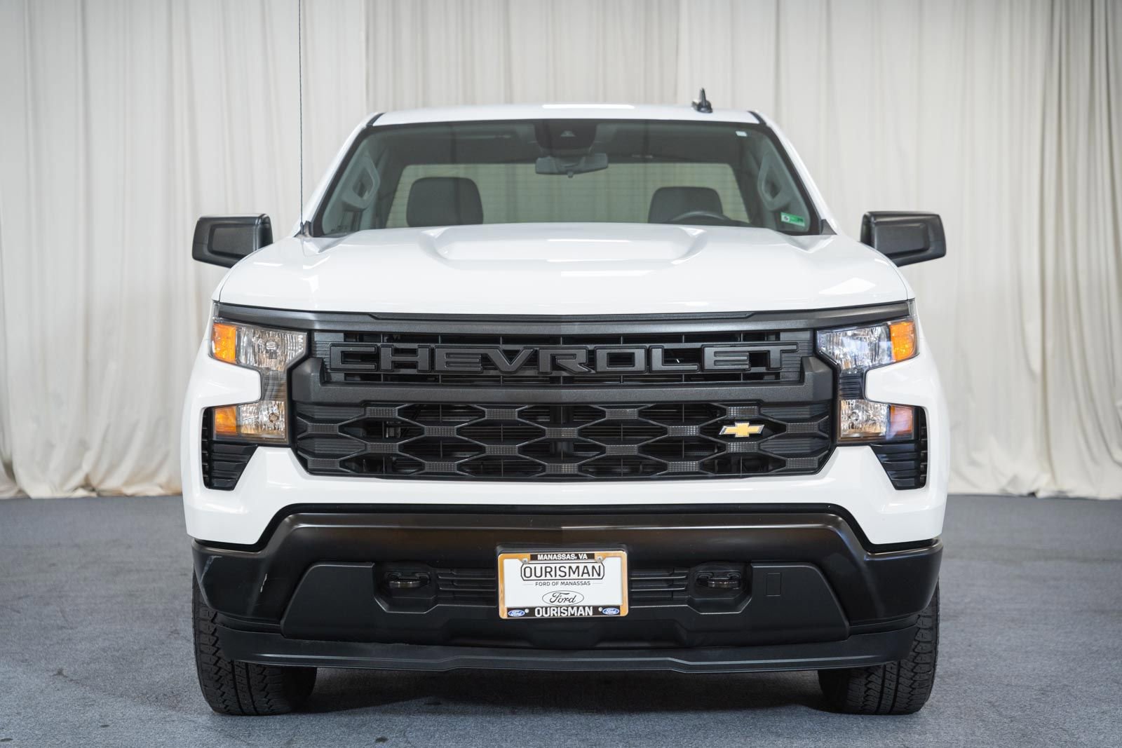 Used 2025 Chevrolet Silverado 1500 W/T w/ WT Value Package AWD/4WD image 2