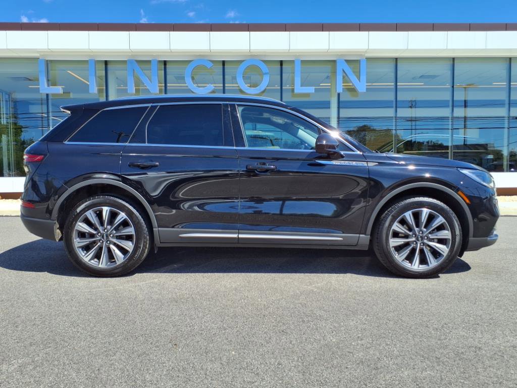 Certified 2022 Lincoln Corsair Reserve w/ Equipment Group 201A image 6