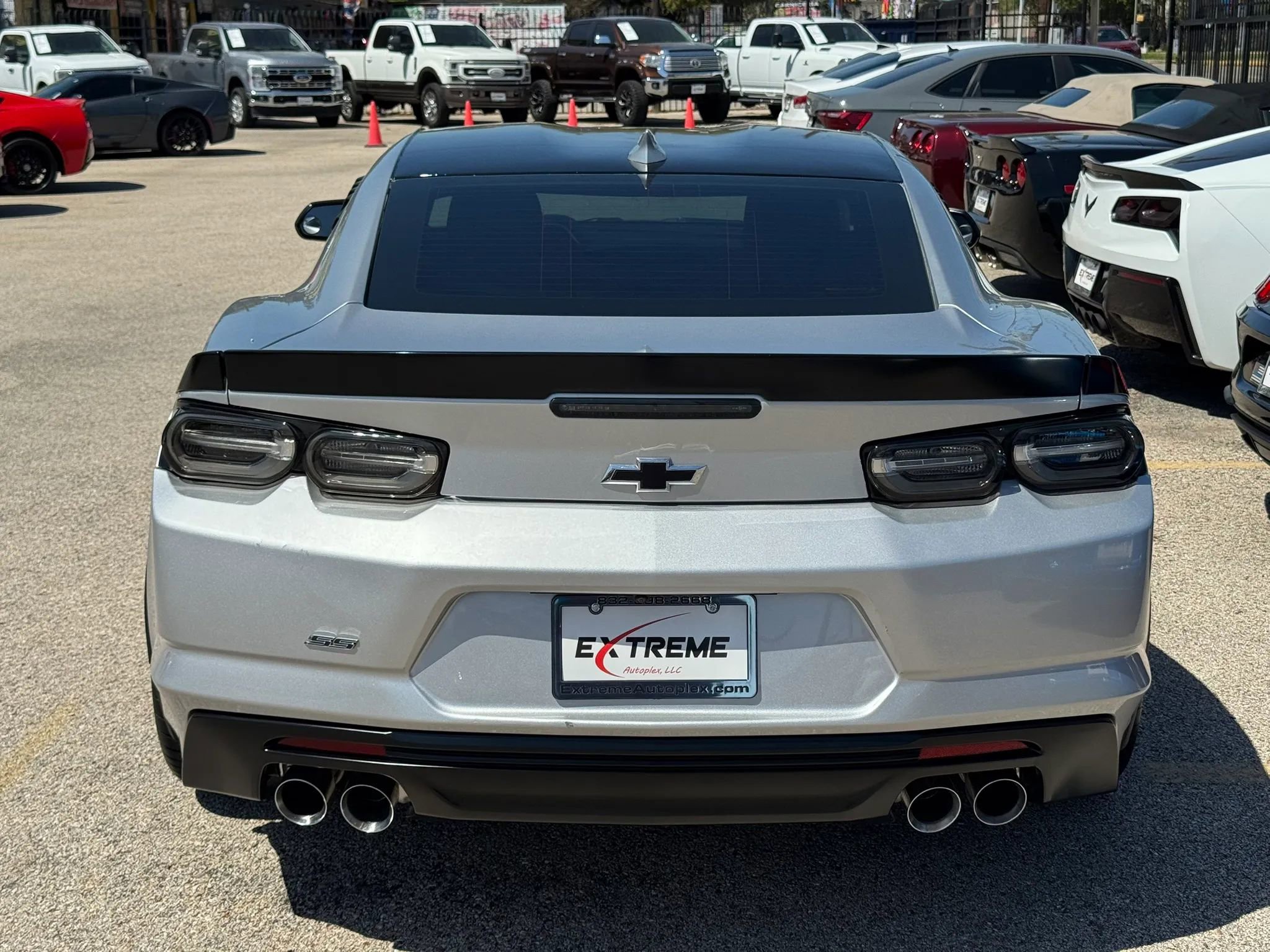 Used 2019 Chevrolet Camaro SS RWD image 5