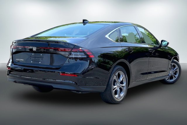 Used 2024 Honda Accord EX image 13