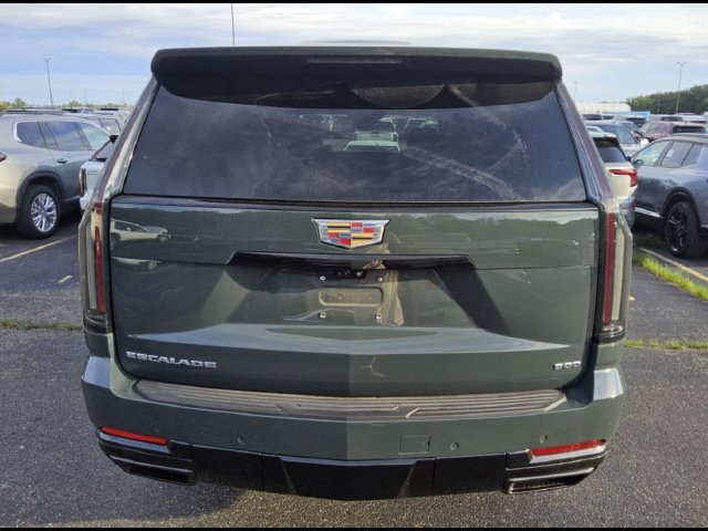 Certified 2025 Cadillac Escalade ESV Sport AWD/4WD image 6