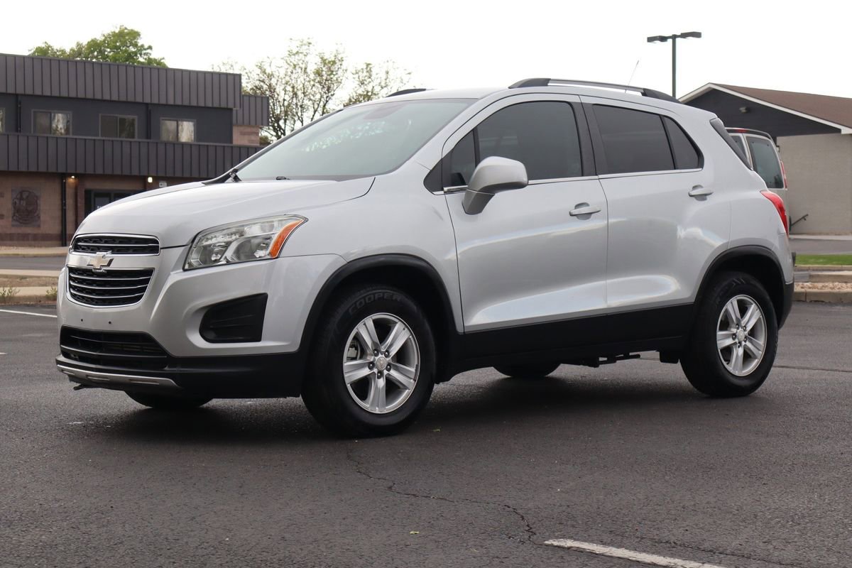 Used 2016 Chevrolet Trax LT w/ LT Convenience Package AWD/4WD image 11