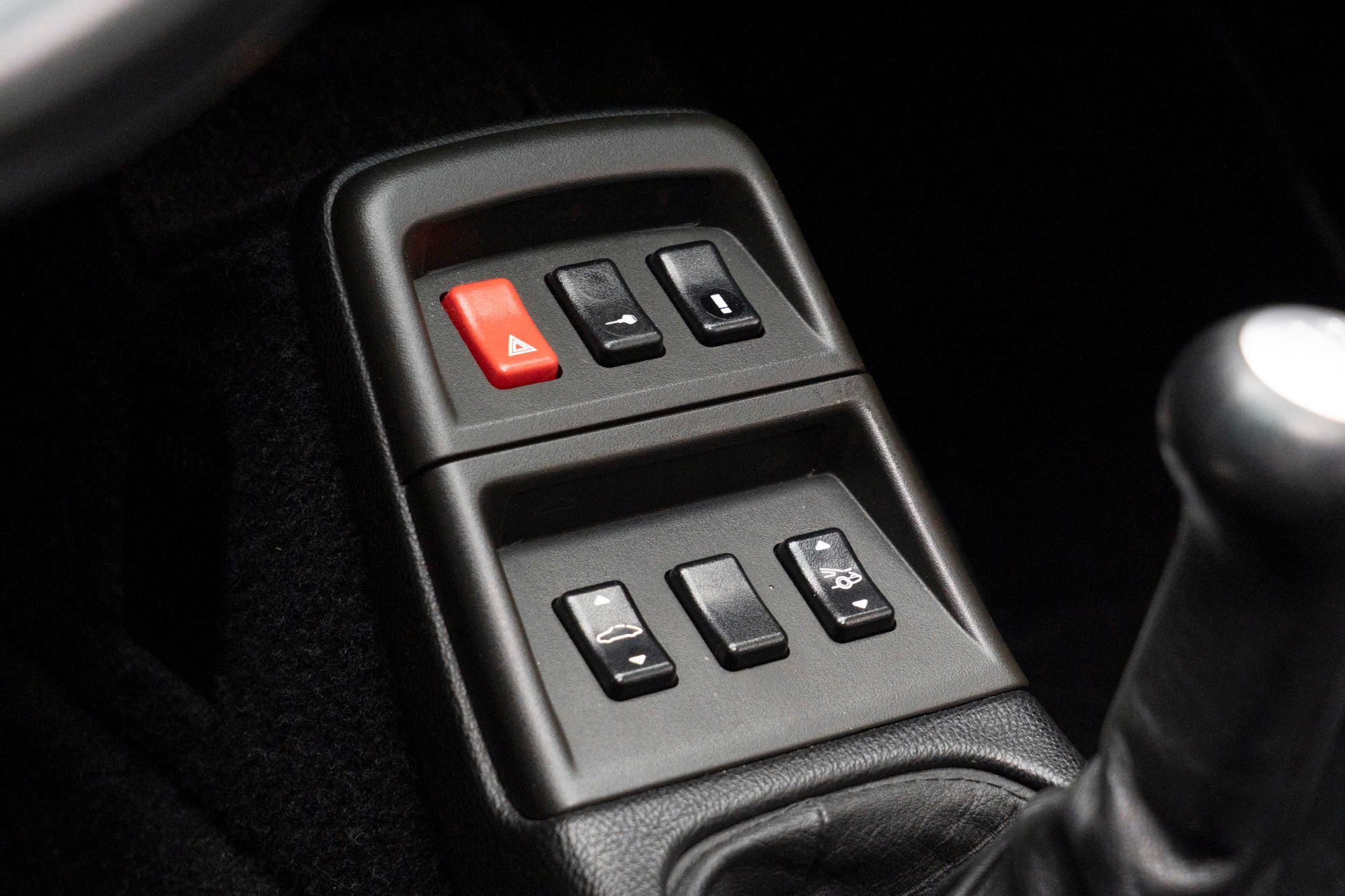 Used 1996 Porsche 911 Carrera 4S AWD/4WD image 31