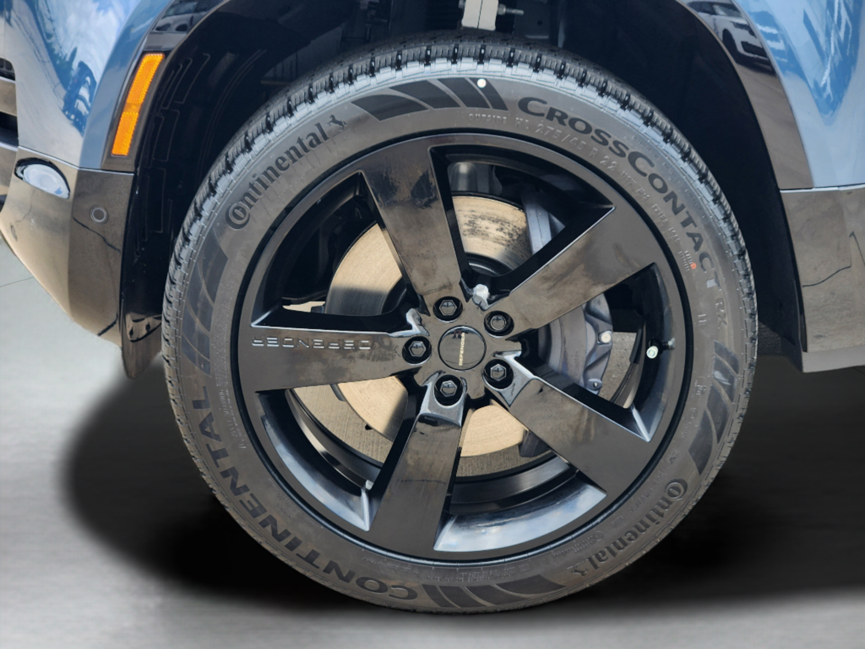 New 2026 Land Rover Defender 110 X-Dynamic SE AWD/4WD image 32