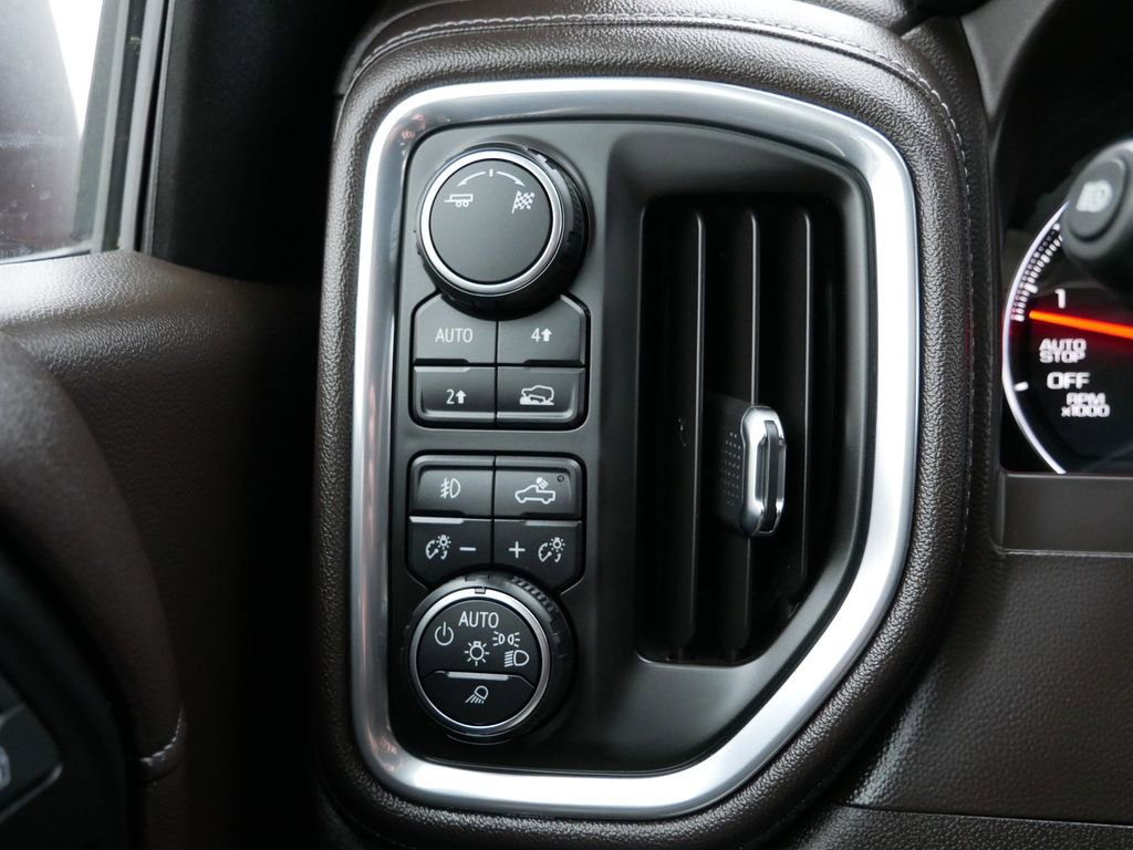 Used 2019 Chevrolet Silverado 1500 LTZ w/ LTZ Premium Package AWD/4WD image 29