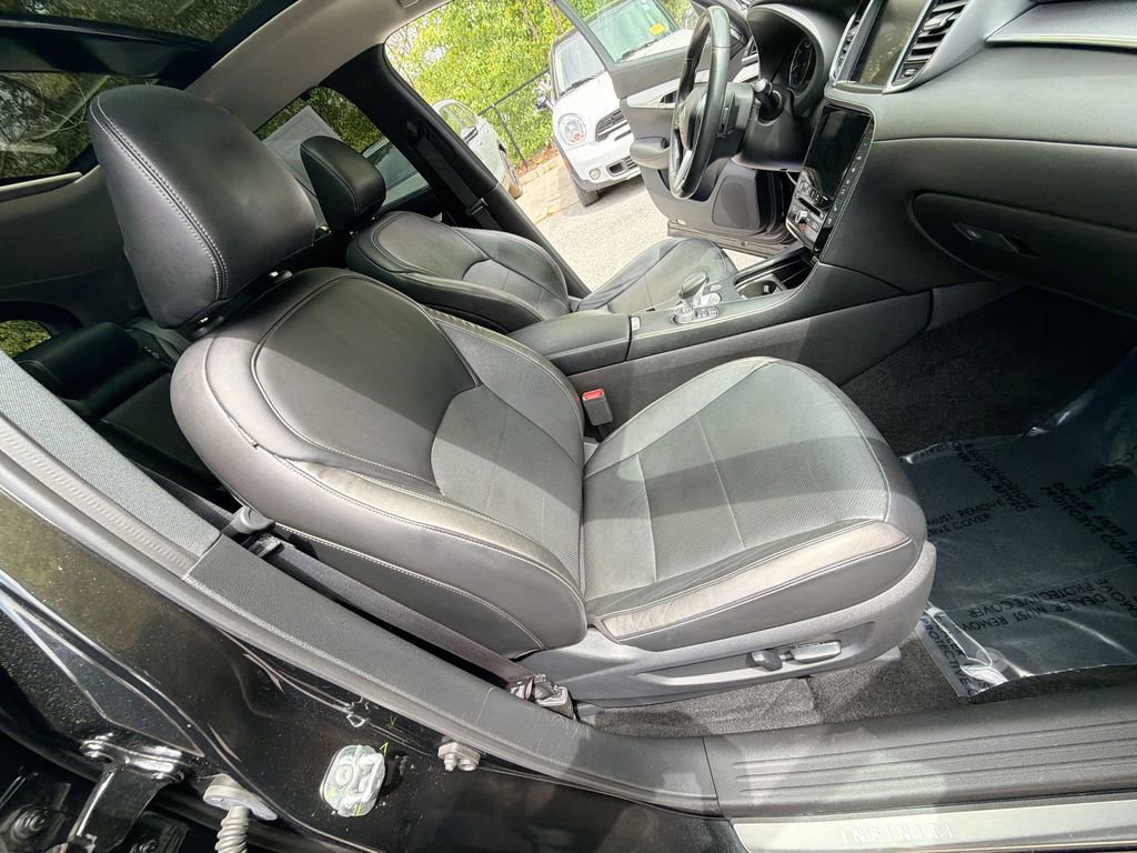 Used 2021 INFINITI QX50 Sensory image 27
