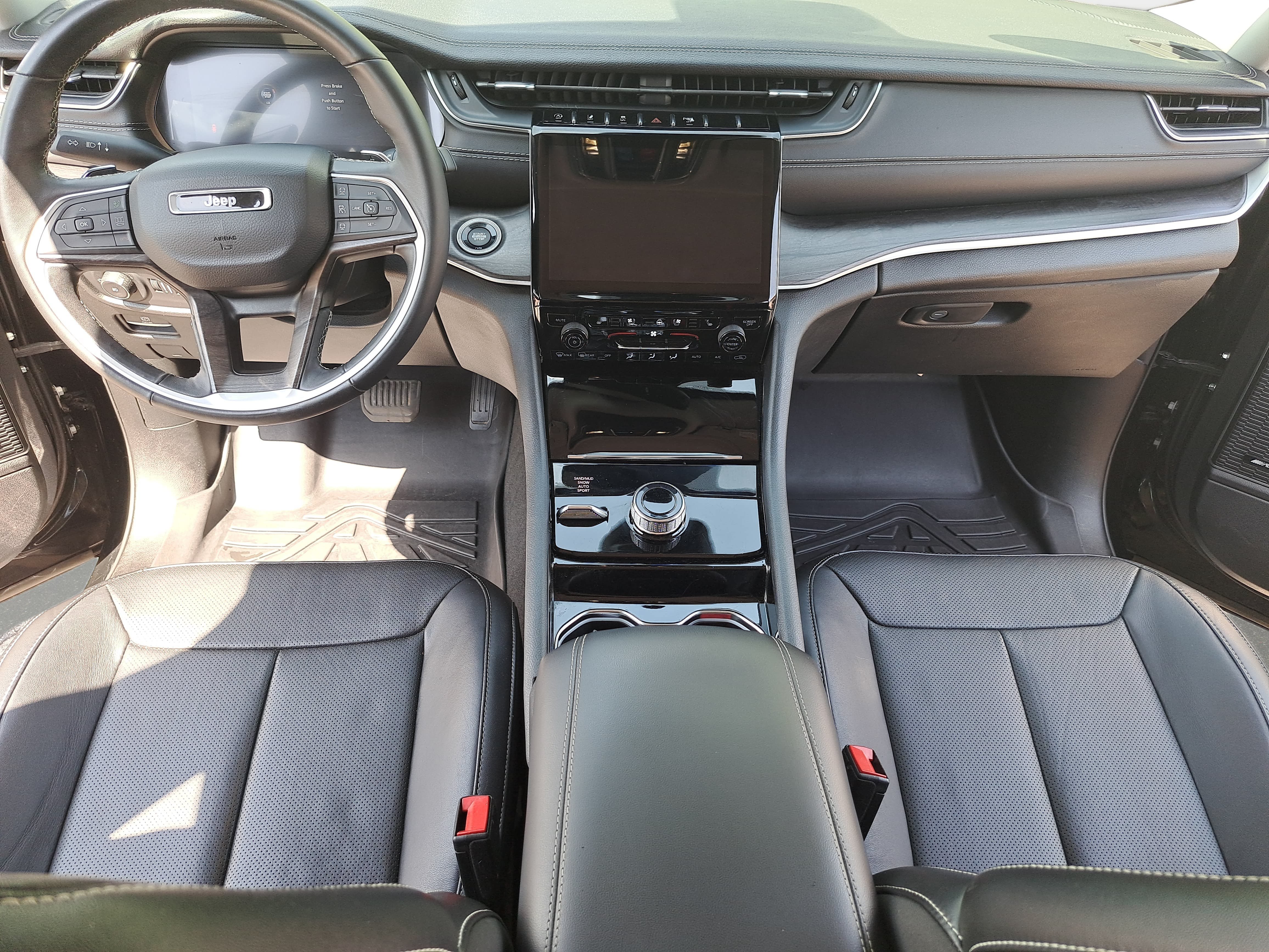 Used 2022 Jeep Grand Cherokee L Limited w/ Luxury Tech Group II AWD/4WD image 9