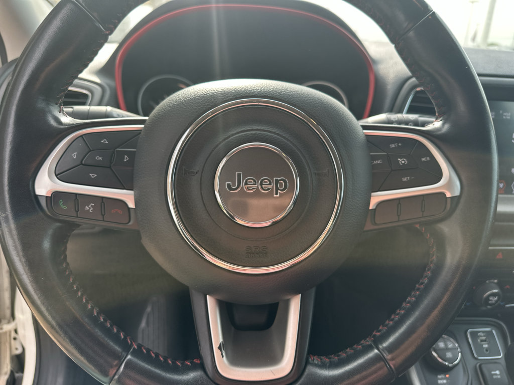 Used 2020 Jeep Compass Trailhawk AWD/4WD image 12