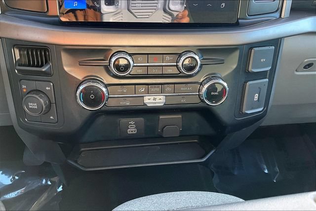 Used 2025 Ford F150 XLT w/ Equipment Group 301A Standard AWD/4WD image 33