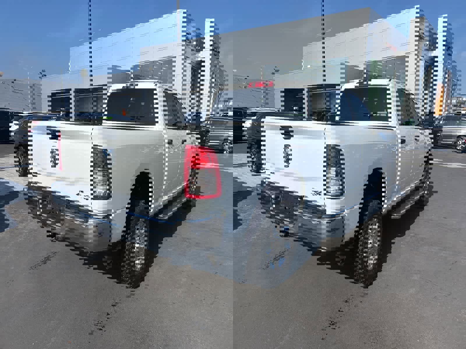 Used 2024 RAM 2500 Big Horn w/ Off Road Package image 6