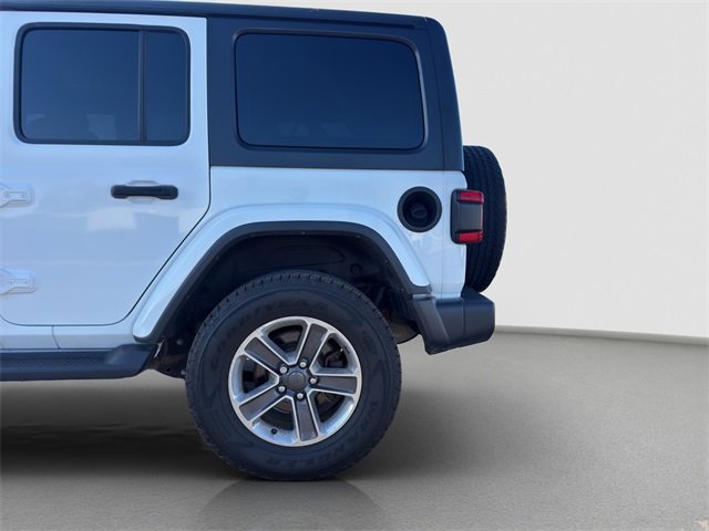 Used 2018 Jeep Wrangler Unlimited Sahara w/ Uconnect 4C Nav & Sound Group image 22