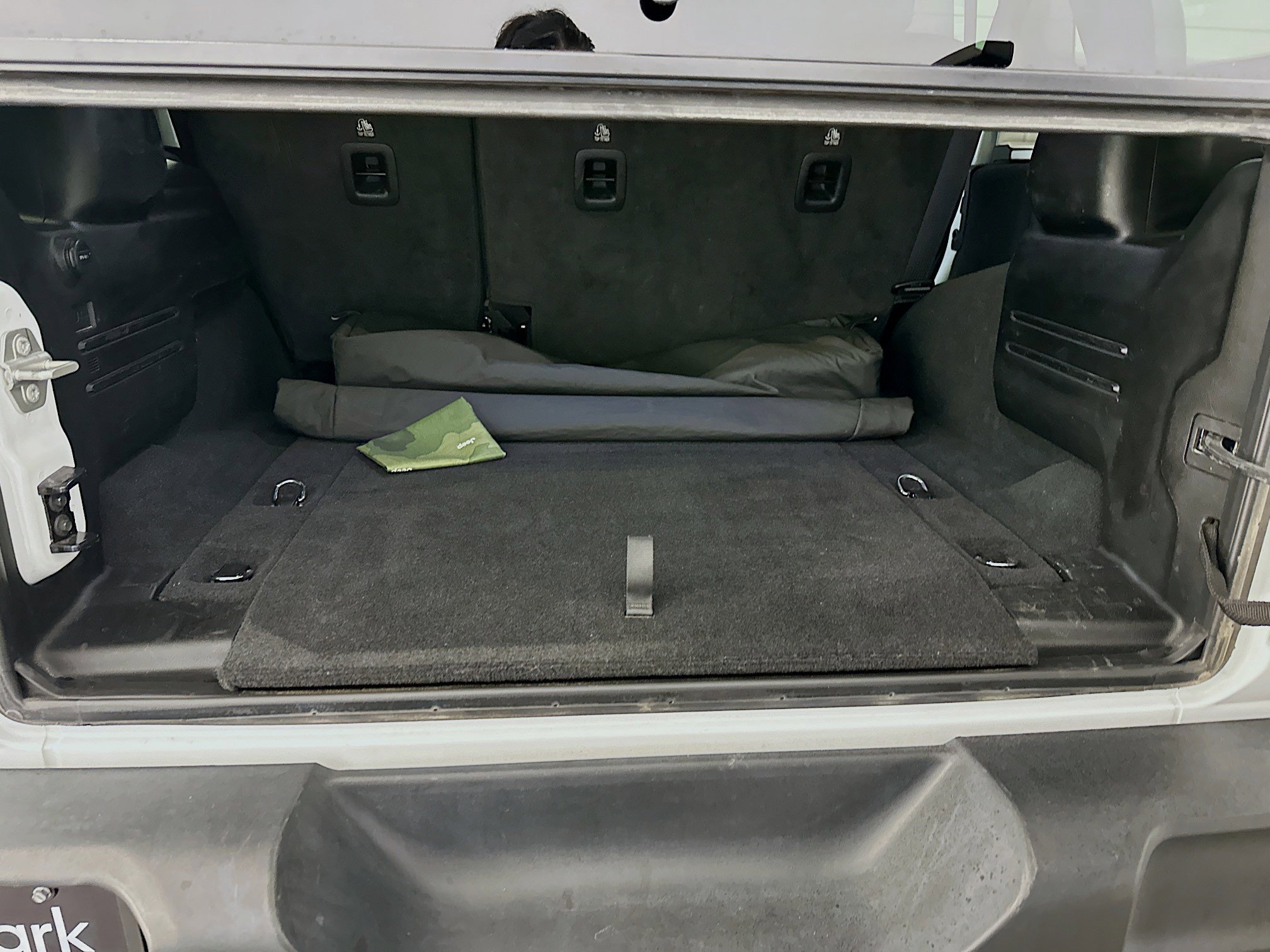 Used 2024 Jeep Wrangler Sport S image 29