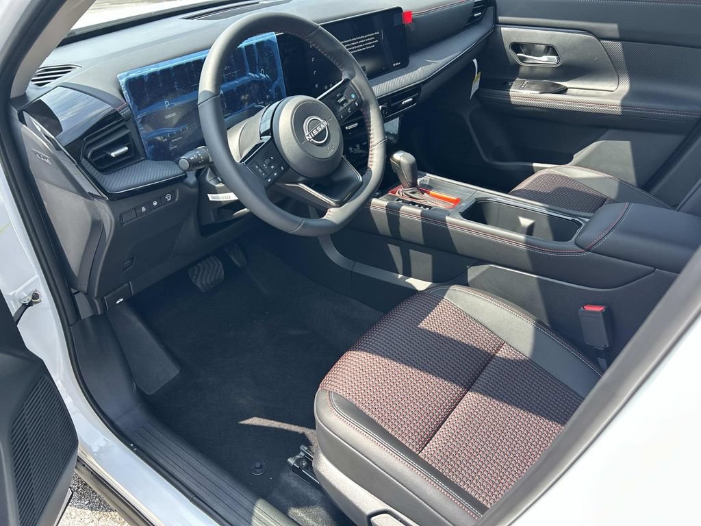 New 2026 Nissan Kicks SR w/ SR Premium Package FWD image 13