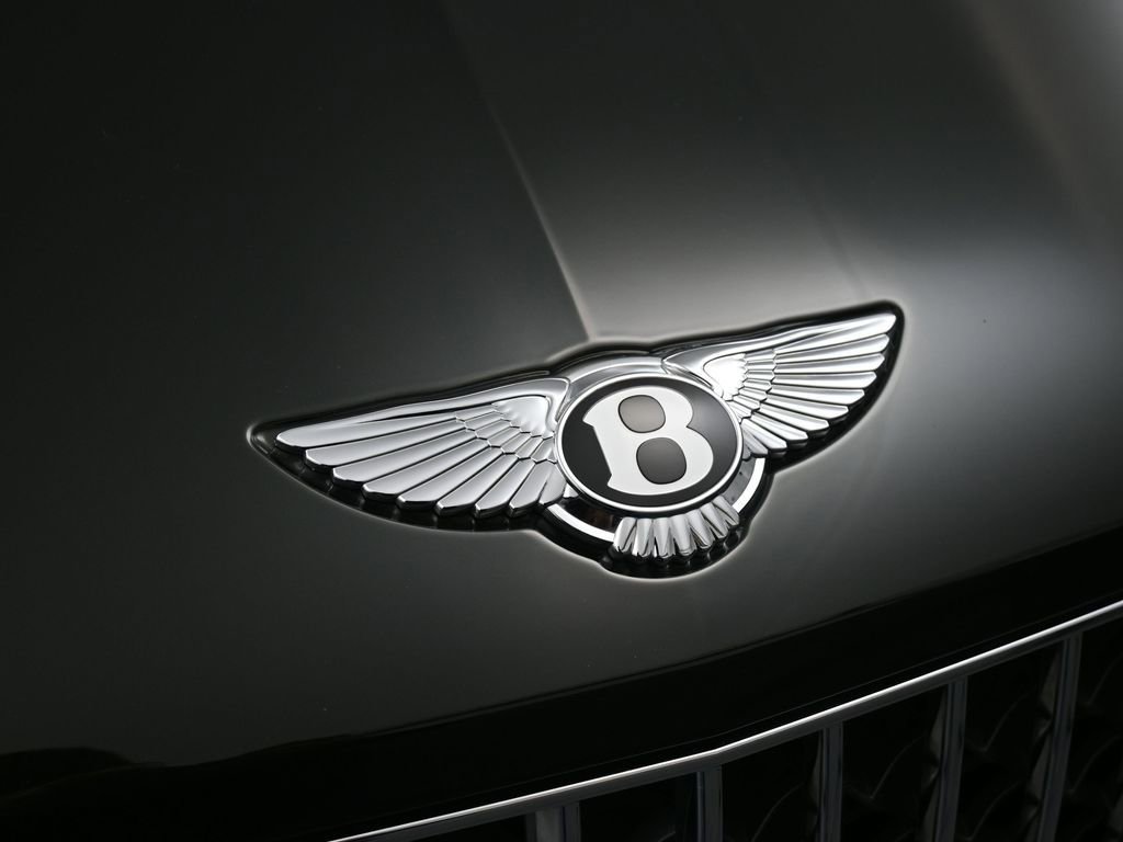 Used 2024 Bentley Bentayga AWD/4WD image 13