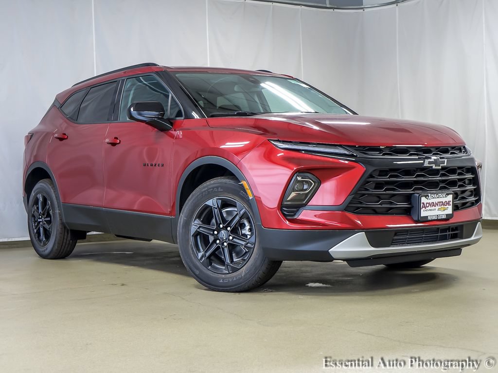 New 2026 Chevrolet Blazer LT w/ Convenience Package AWD/4WD image 2