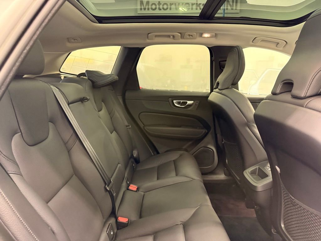 Used 2023 Volvo XC60 B5 Plus w/ Climate Package image 26