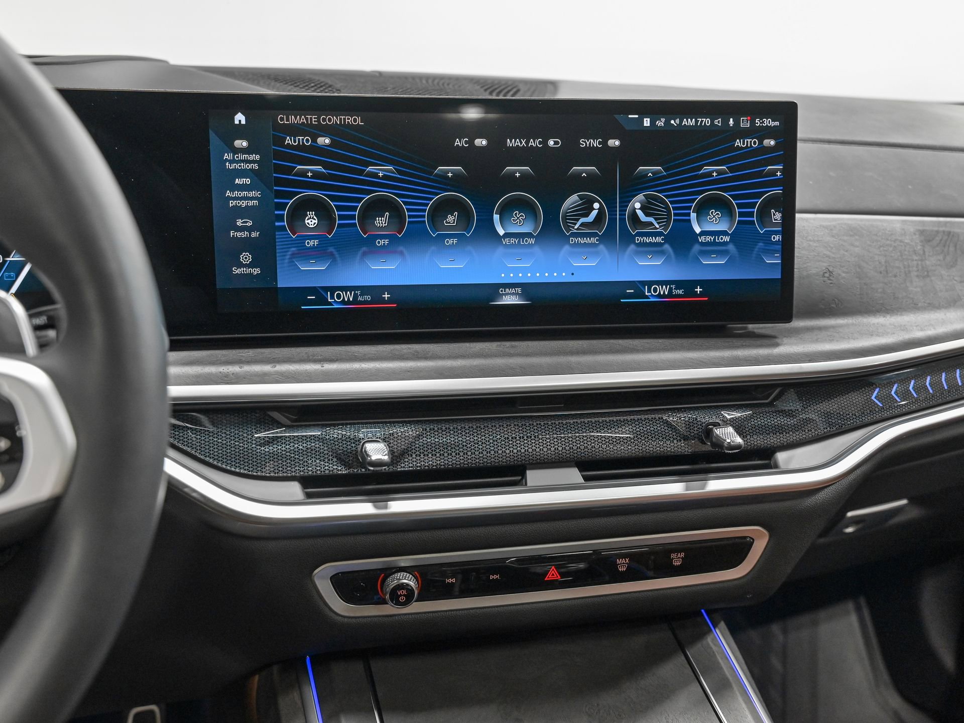 Used 2023 BMW X7 xDrive40i w/ Executive Package image 22