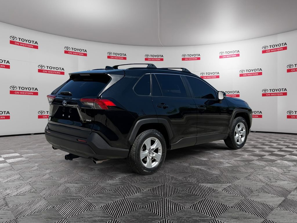Certified 2019 Toyota RAV4 XLE FWD image 3