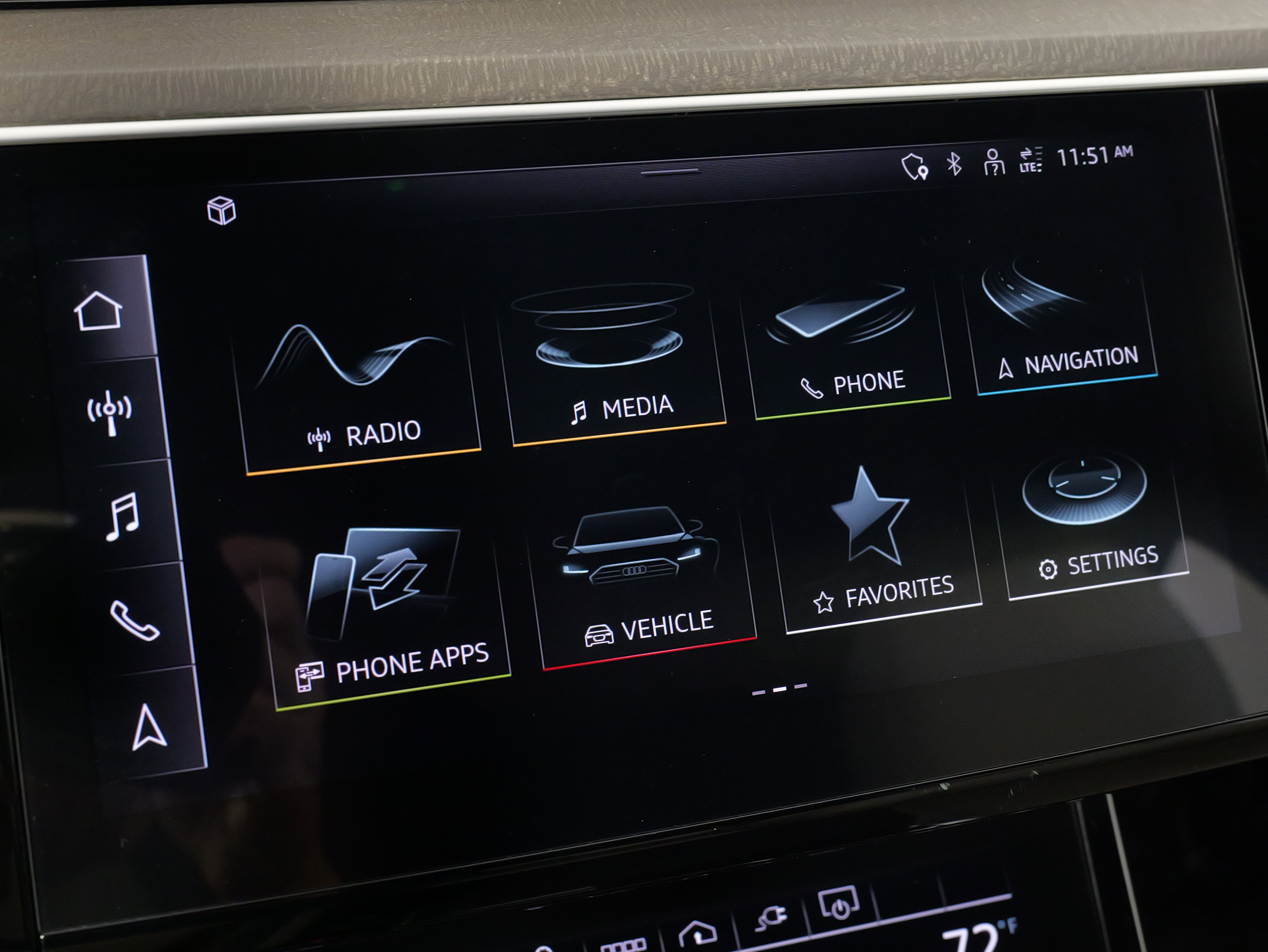 Used 2024 Audi Q8 e-tron Premium Plus w/ Premium Plus Package image 53