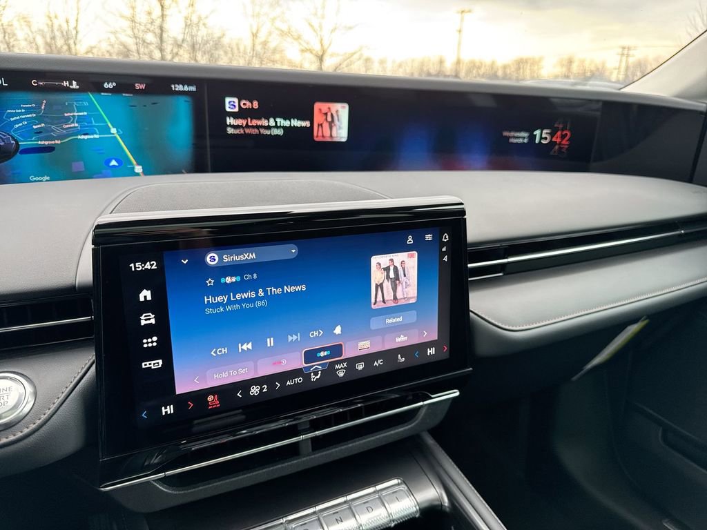 New 2026 Lincoln Nautilus Reserve w/ Jet Appearance Package AWD/4WD image 14