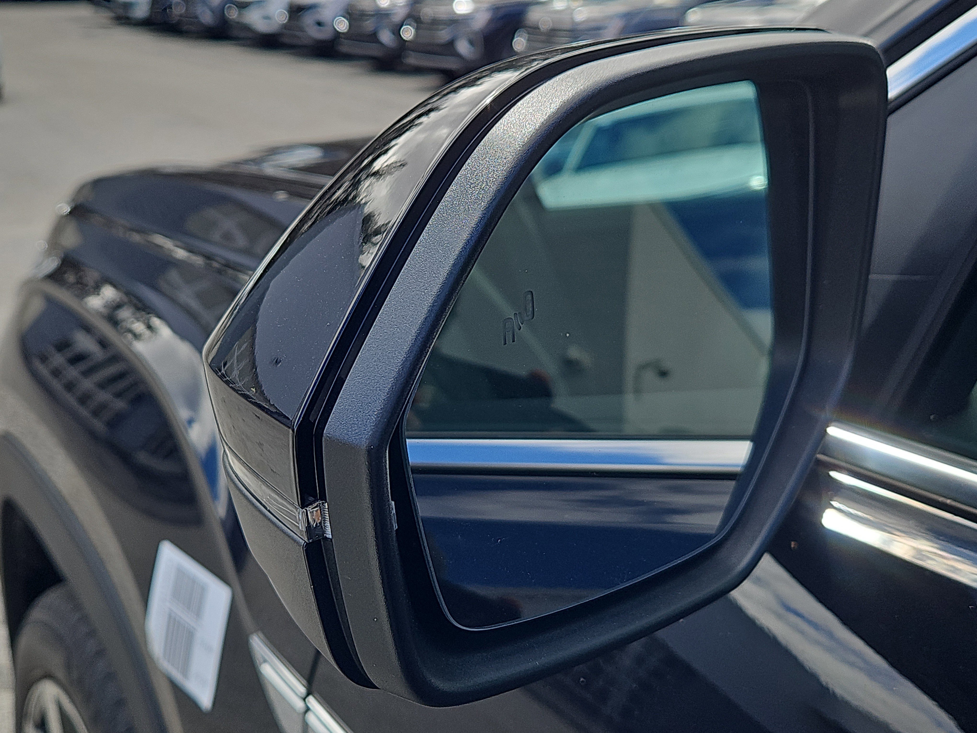 New 2026 Volkswagen Atlas Cross Sport SEL Premium R-Line image 5