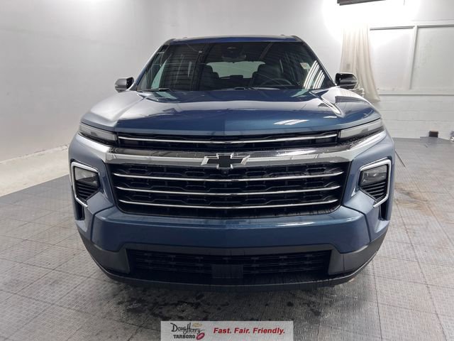 New 2026 Chevrolet Traverse LT w/ Sun and Wheel Package FWD image 2