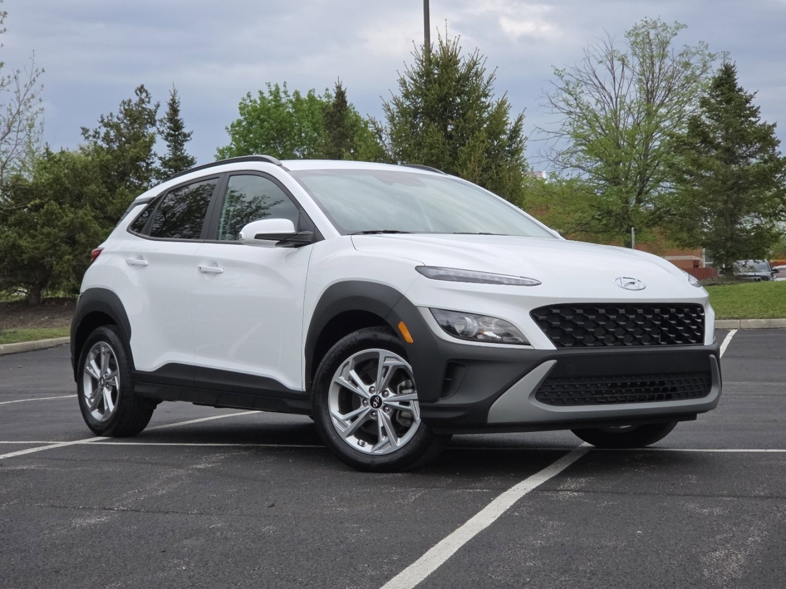 Used 2023 Hyundai Kona SEL video 2