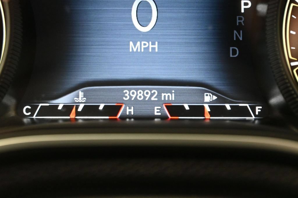 Used 2022 Jeep Cherokee Latitude Lux FWD image 17