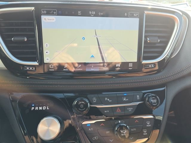 New 2026 Chrysler Pacifica Pinnacle w/ Trailer Tow Group image 28