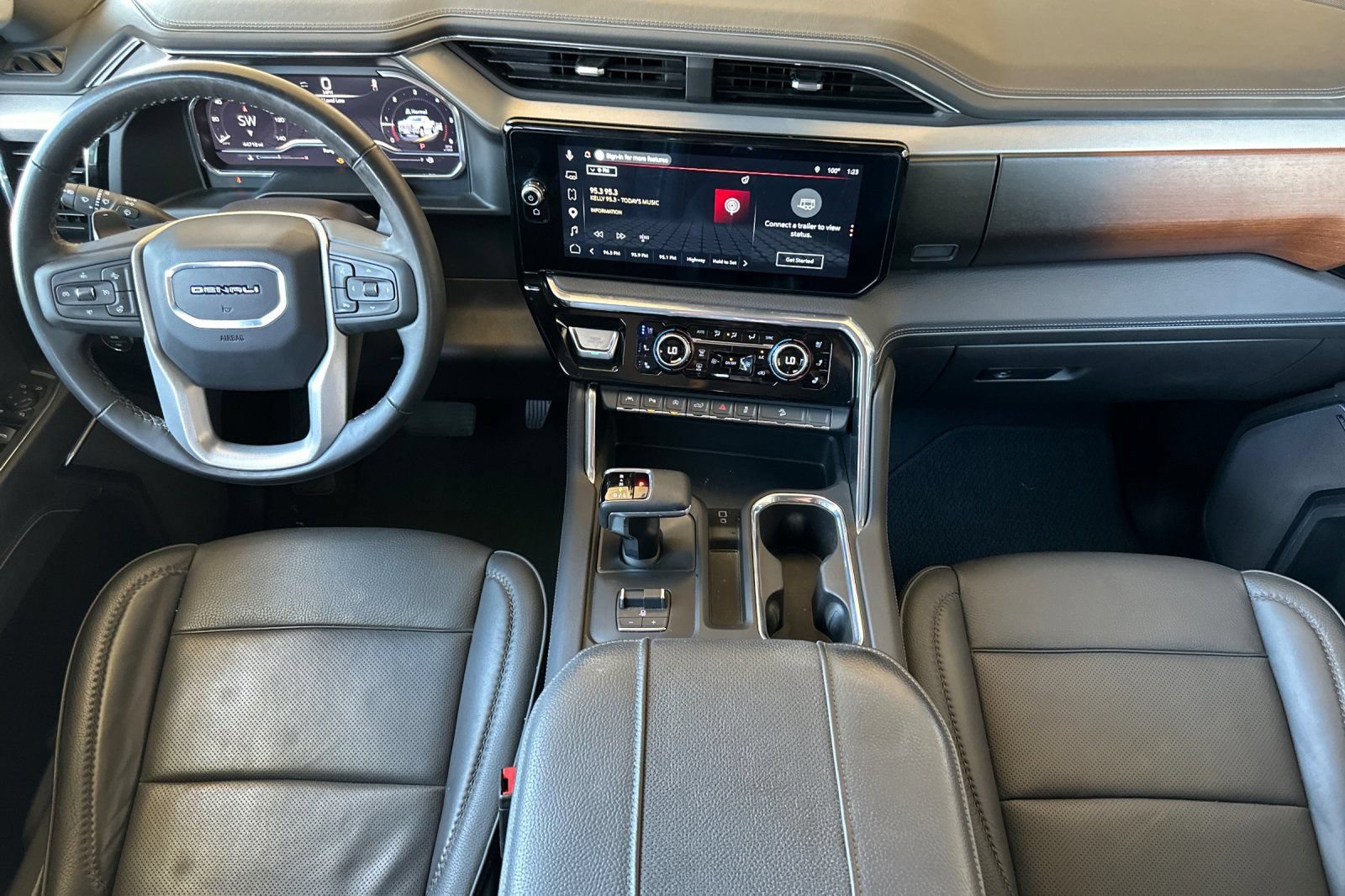 Certified 2025 GMC Sierra 1500 Denali AWD/4WD image 14