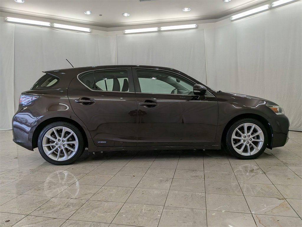 Used 2012 Lexus CT 200h Premium image 11