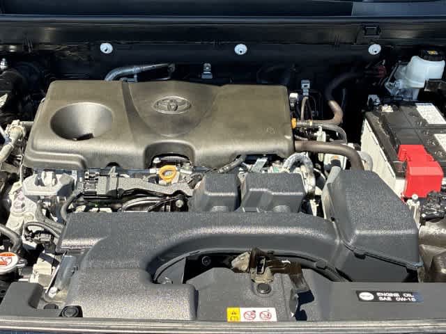 Used 2025 Toyota RAV4 XLE Premium FWD image 15