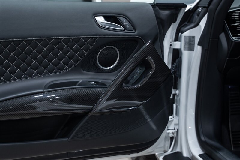 Used 2014 Audi R8 V8 AWD/4WD image 24