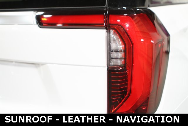 New 2025 GMC Yukon XL Denali w/ Sun & Power Step Package image 34