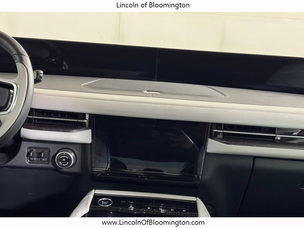 Certified 2025 Lincoln Navigator L Black Label AWD/4WD image 29