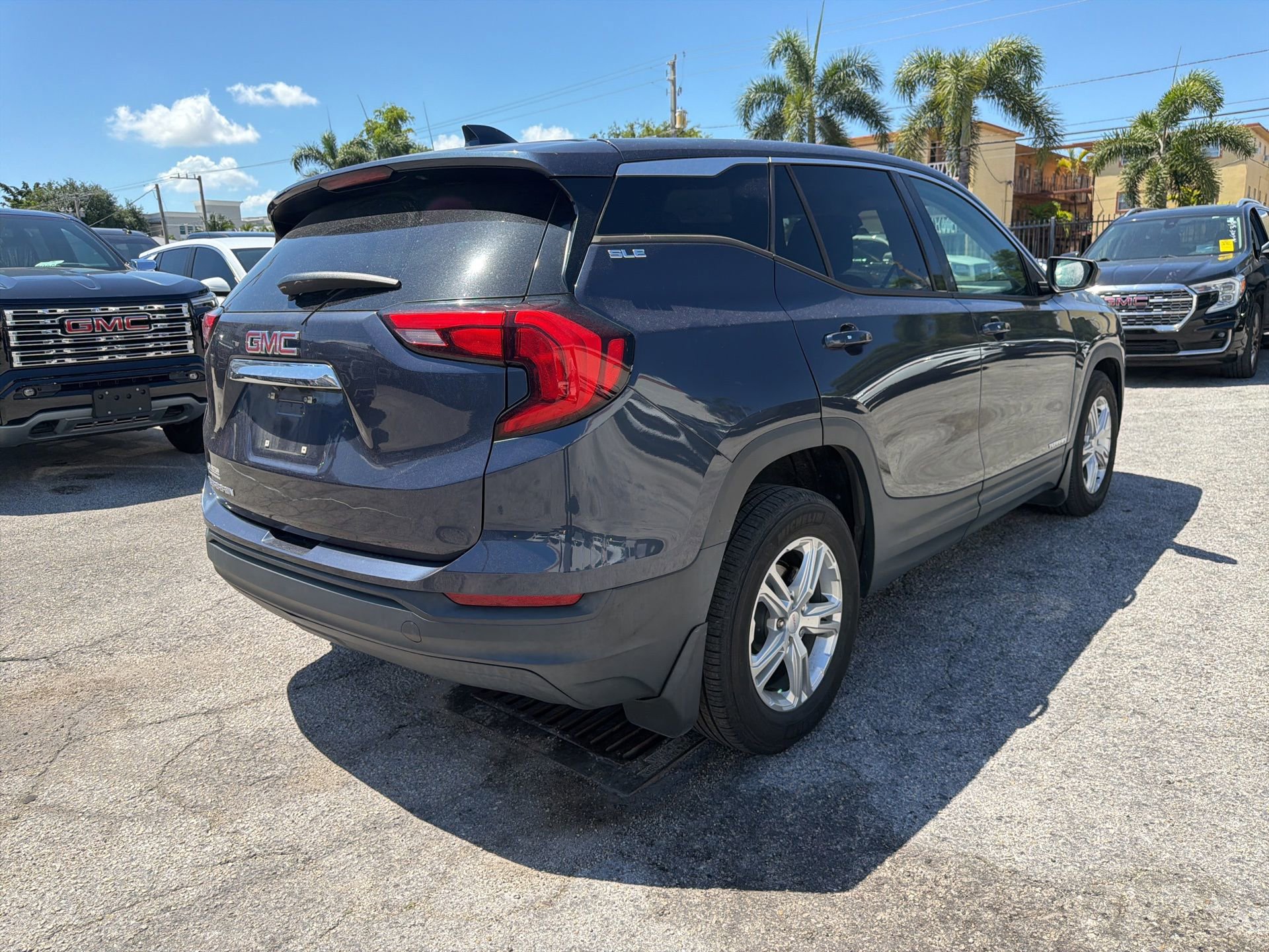 Used 2018 GMC Terrain SLE FWD image 4