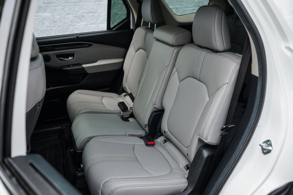 Used 2024 Honda Pilot Touring image 23