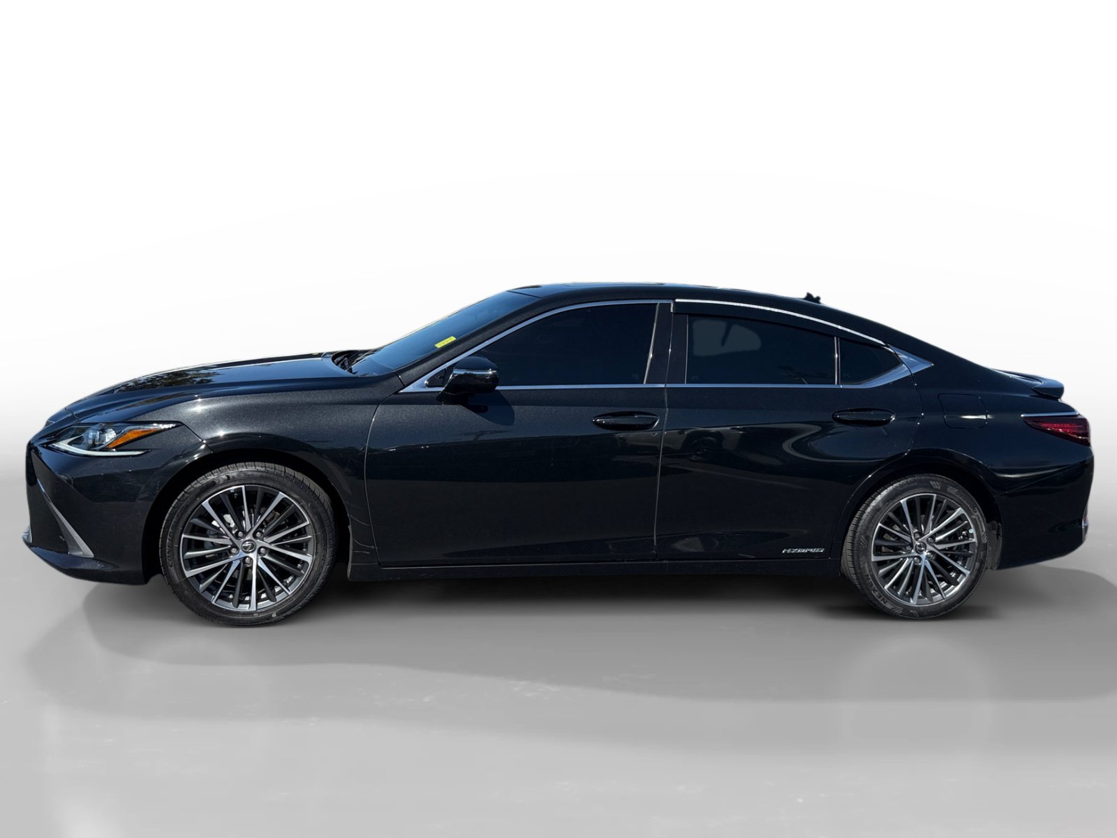 Used 2022 Lexus ES 300h w/ Premium Package FWD image 2