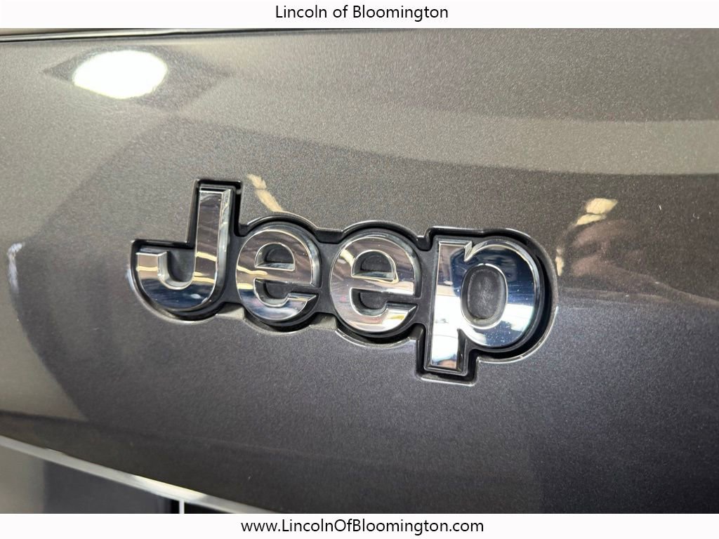 Used 2022 Jeep Grand Cherokee L Limited w/ Trailer Tow Group (B) AWD/4WD image 30