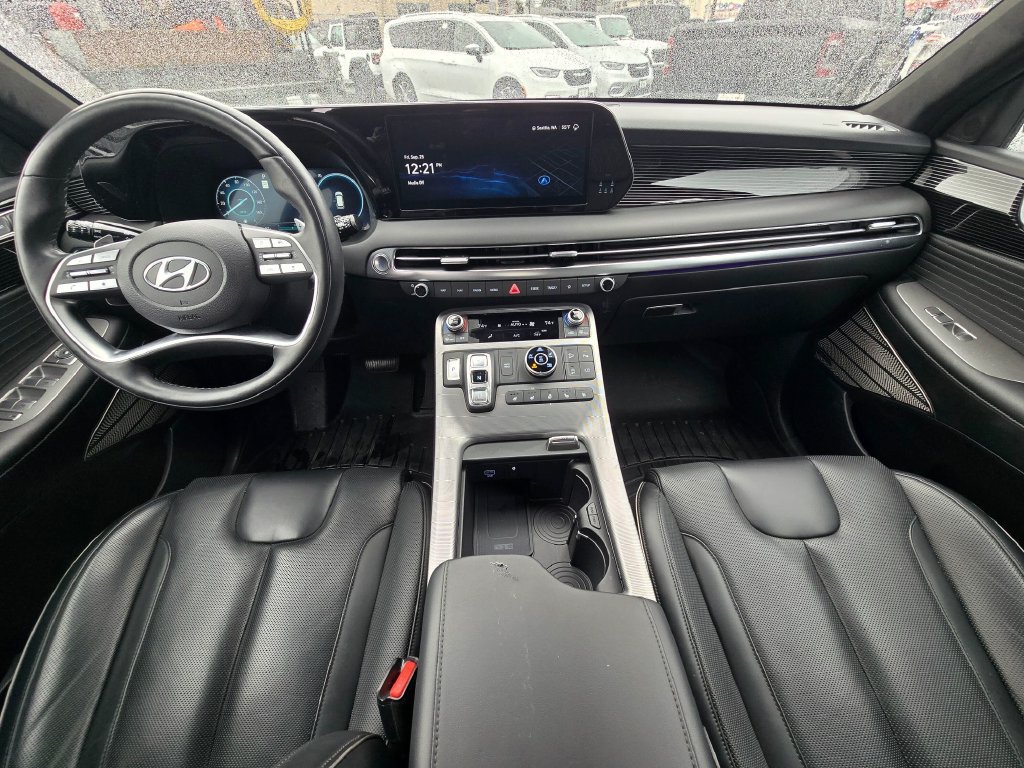 Used 2025 Hyundai Palisade Calligraphy AWD/4WD image 18