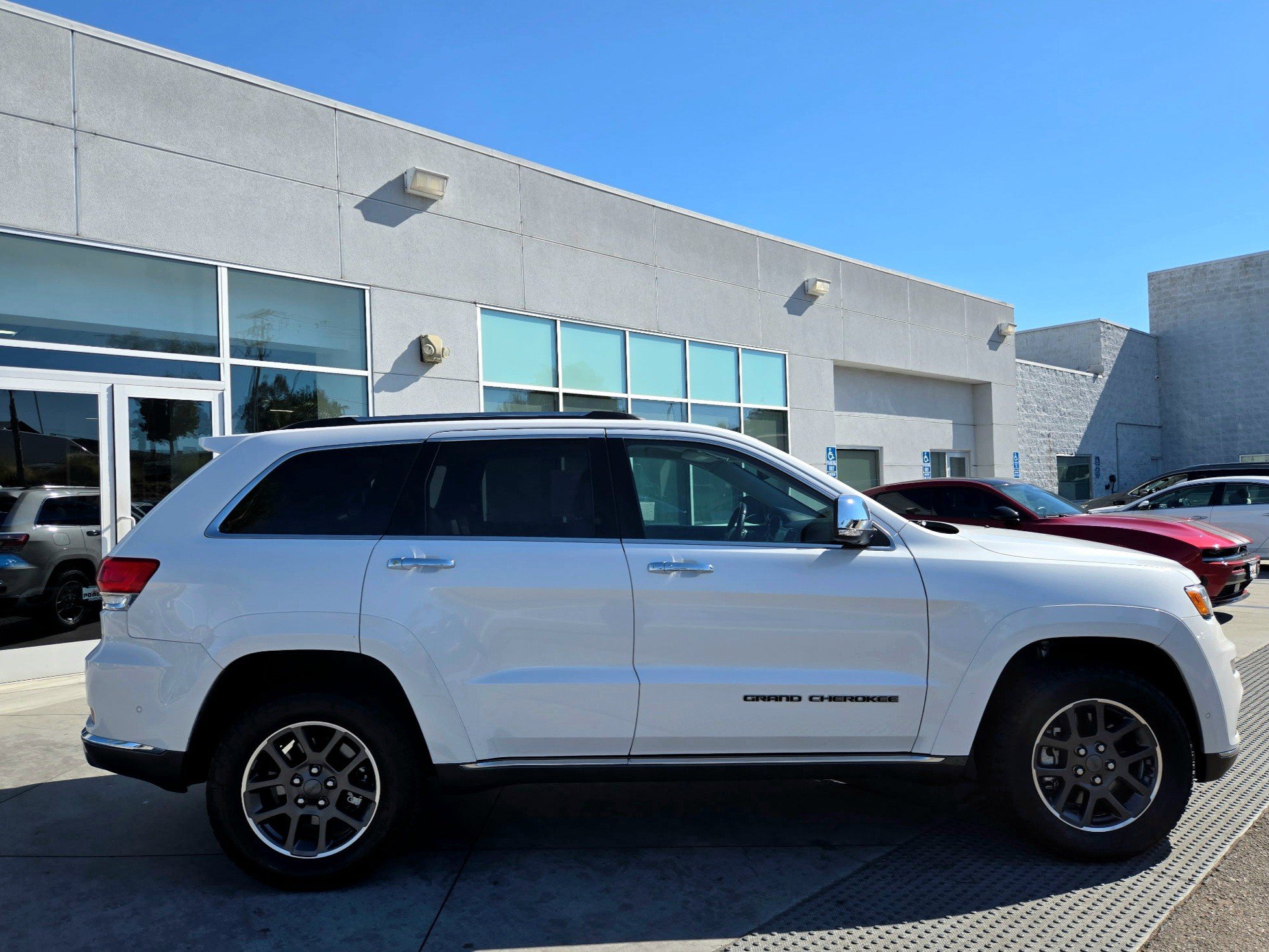 Certified 2021 Jeep Grand Cherokee Summit AWD/4WD image 6