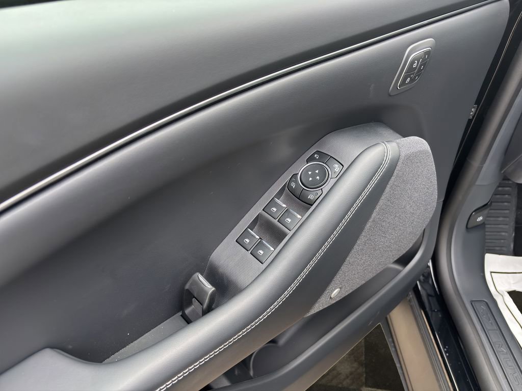 New 2026 Ford Mustang Mach-E Premium image 18