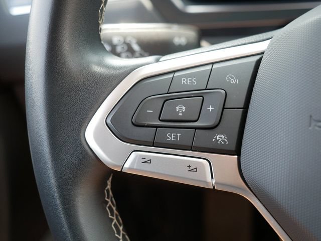 Certified 2023 Volkswagen Tiguan SE w/ Panoramic Sunroof Package AWD/4WD image 25