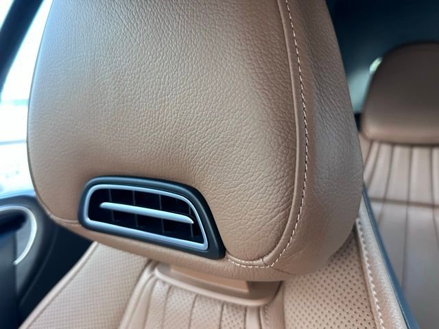 Used 2024 Mercedes-Benz CLE 450 4MATIC Cabriolet image 15