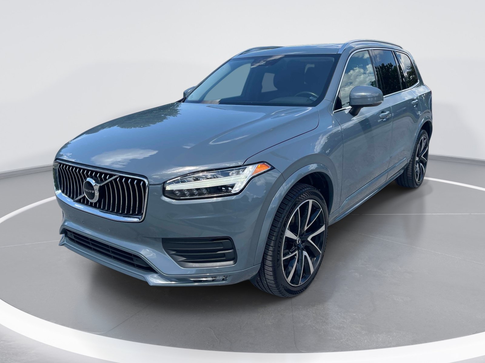 Used 2020 Volvo XC90 T6 Momentum w/ Protection Package Premier AWD/4WD image 5