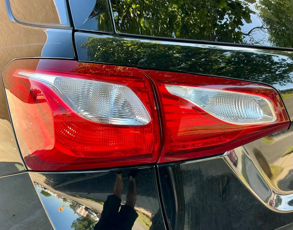 Used 2019 Chevrolet Equinox LT AWD/4WD image 14