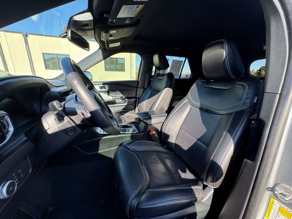Used 2022 Ford Explorer ST w/ ST Street Pack image 18